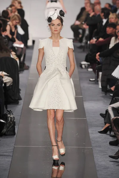 Look 46